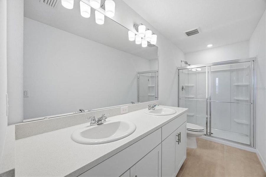 Furnished interior view inside a new home in , Sarasota (Image 13).