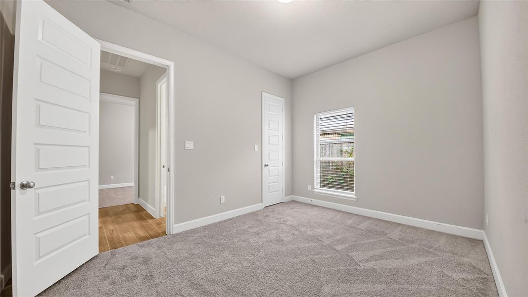 Spacious, unfurnished interior of a new home in , Fulshear (Image 21). Spacious, unfurnished interior of a new home in , Fulshear (Image 21).