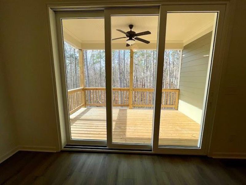 Spacious, unfurnished interior of a new home in , Waleska (Image 9).