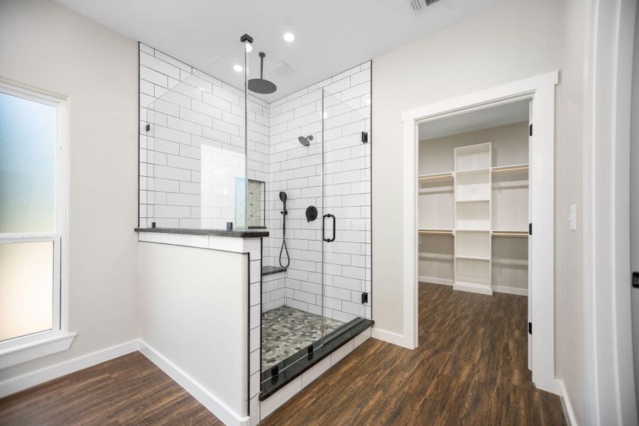 Furnished interior view inside a new home in , Huntington (Image 6).