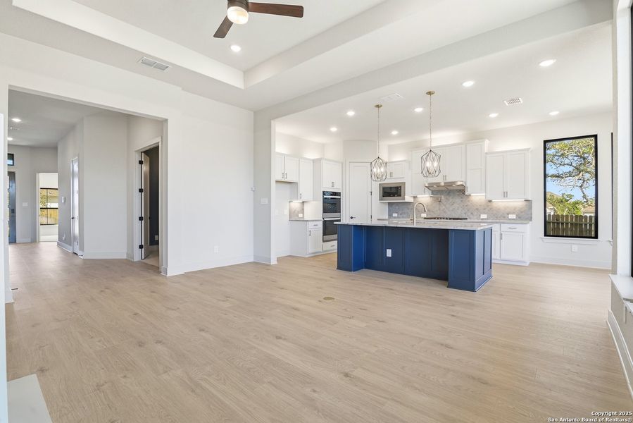 Furnished interior view inside a new home in Ventana - 60', Bulverde (Image 10).