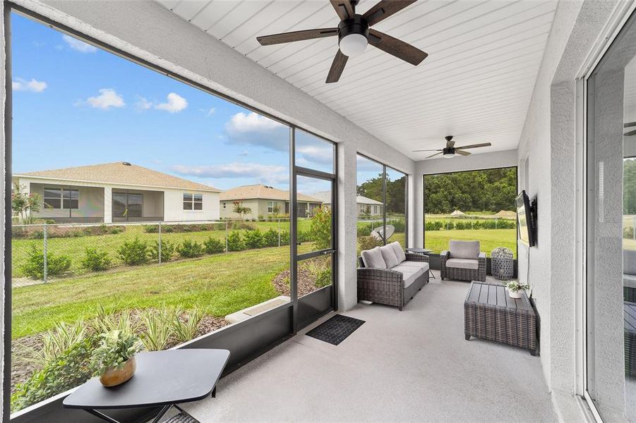 Exterior details and patio area of a home in , Ocala (Image 18).