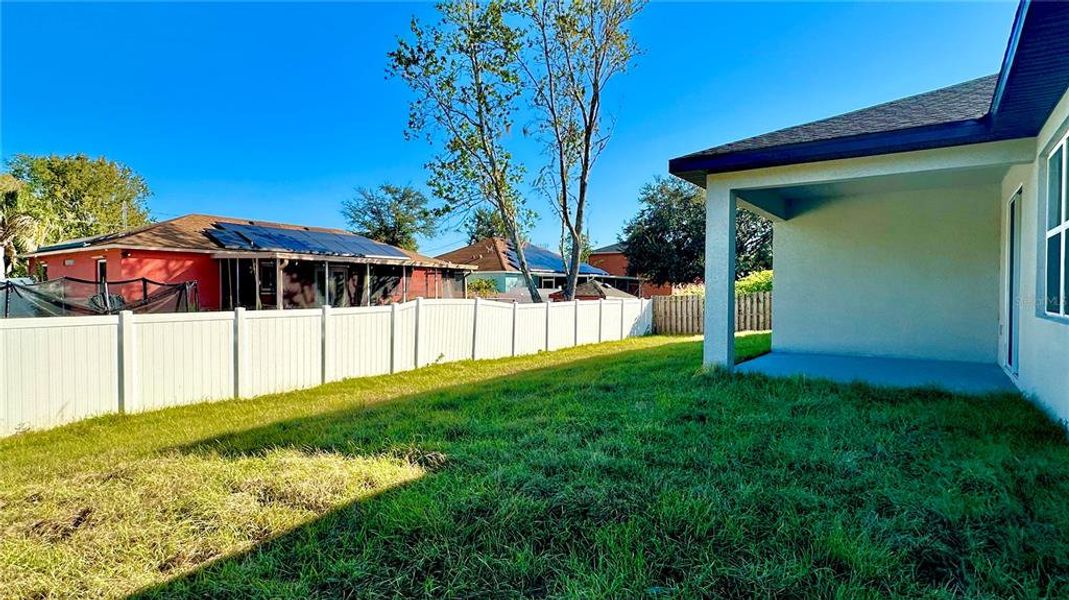 Exterior details and patio area of a home in , Poinciana (Image 22).