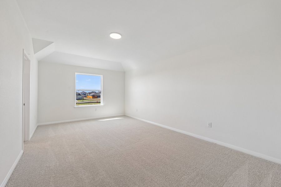 Spacious, unfurnished interior of a new home in Porter Country, Buda (Image 20). Spacious, unfurnished interior of a new home in Porter Country, Buda (Image 20).