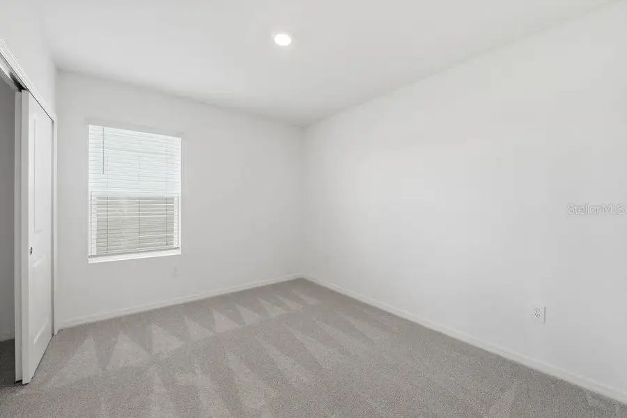 Spacious, unfurnished interior of a new home in Firethorn, Parrish (Image 17).