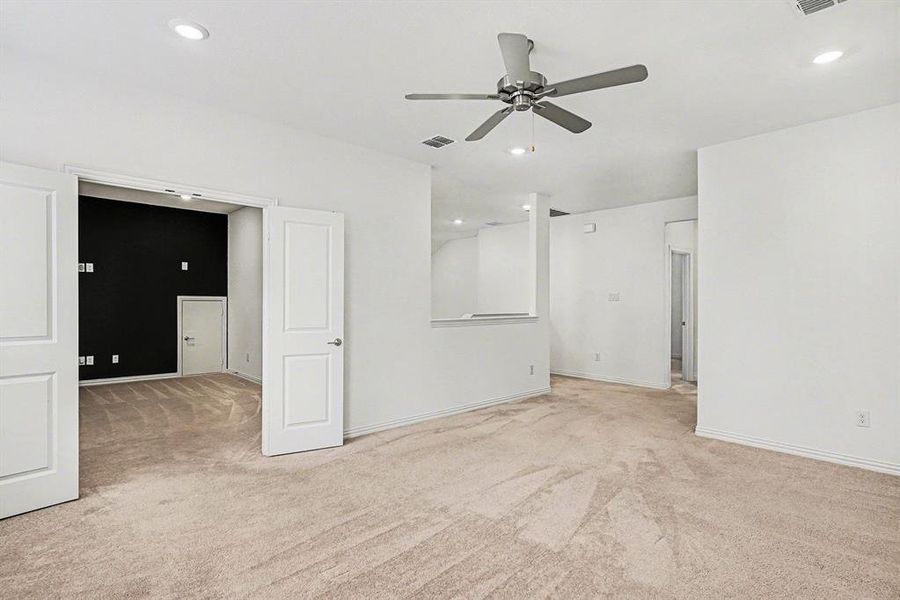 Spacious, unfurnished interior of a new home in Northpointe, Fort Worth (Image 23).