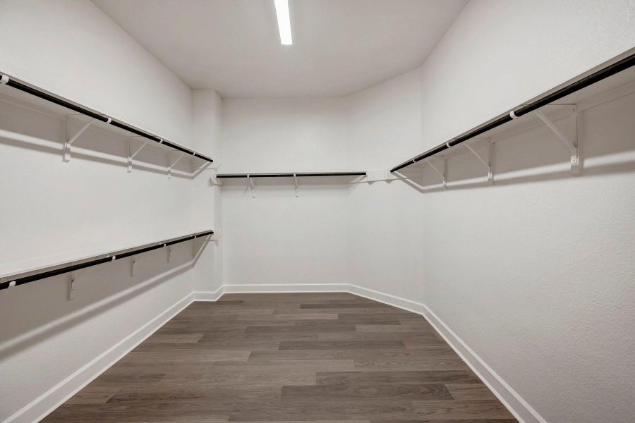 Spacious, unfurnished interior of a new home in Jordan Ranch - Premier Collection, Fulshear (Image 21).