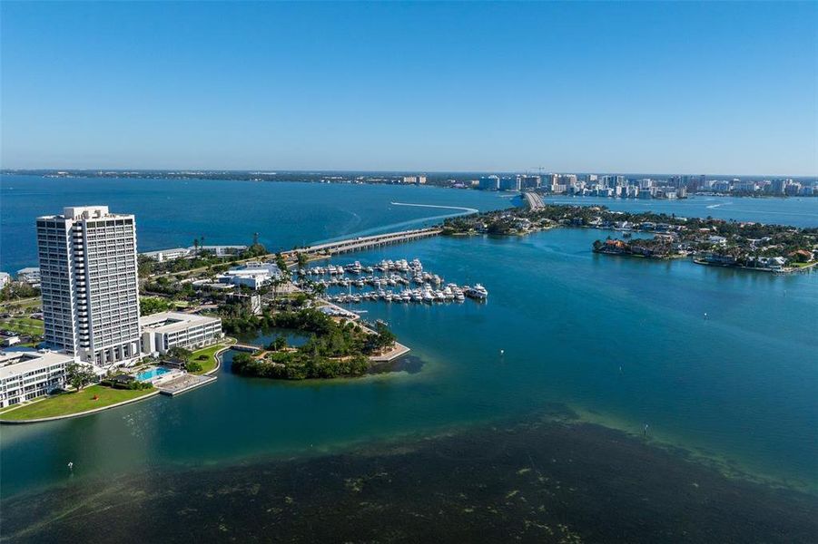Condo located in Sarasota, FL showcasing its design and architecture (Image 6). Condo located in Sarasota, FL showcasing its design and architecture (Image 6).