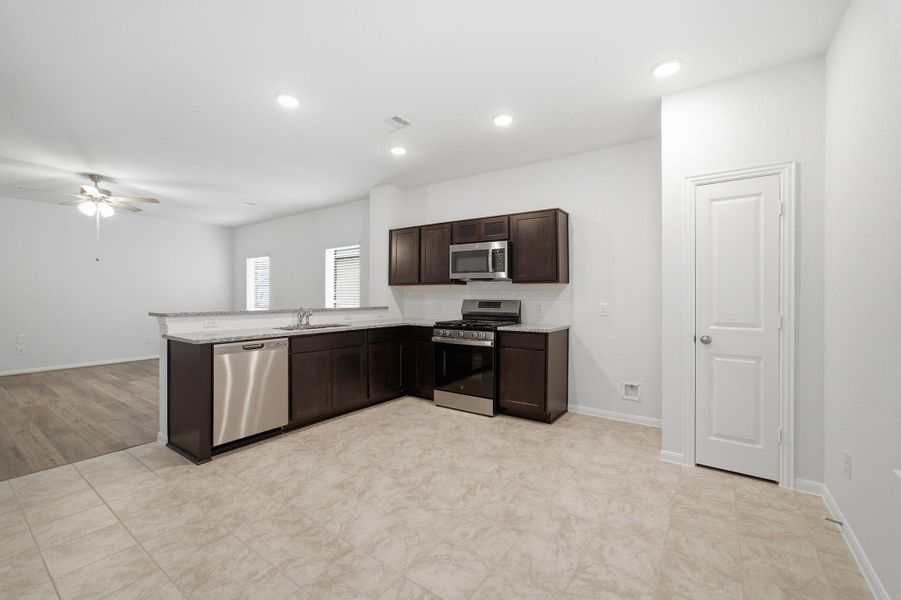 Furnished interior view inside a new home in Steed Landing, Texas City (Image 4). Furnished interior view inside a new home in Steed Landing, Texas City (Image 4).