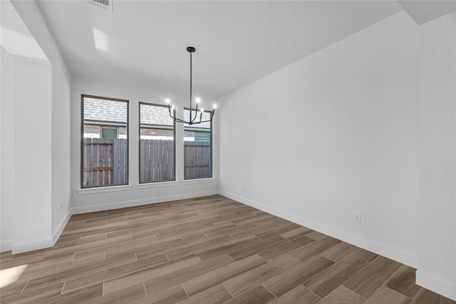 Representative image. Features, selections and colors may vary.