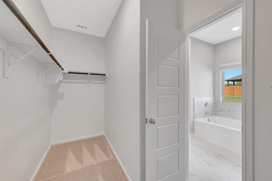 Spacious, unfurnished interior of a new home in The Preserve, Justin (Image 17).