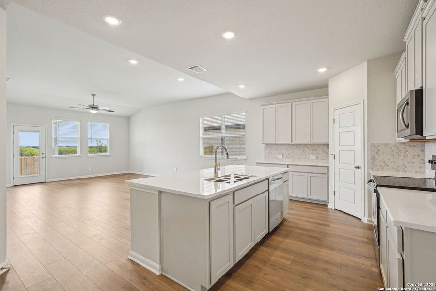 Furnished interior view inside a new home in Sagebrooke - Premier Series, San Antonio (Image 5). Furnished interior view inside a new home in Sagebrooke - Premier Series, San Antonio (Image 5).