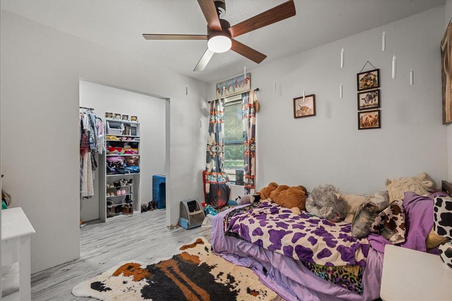 Furnished interior view inside a new home in , Grand Saline (Image 9).