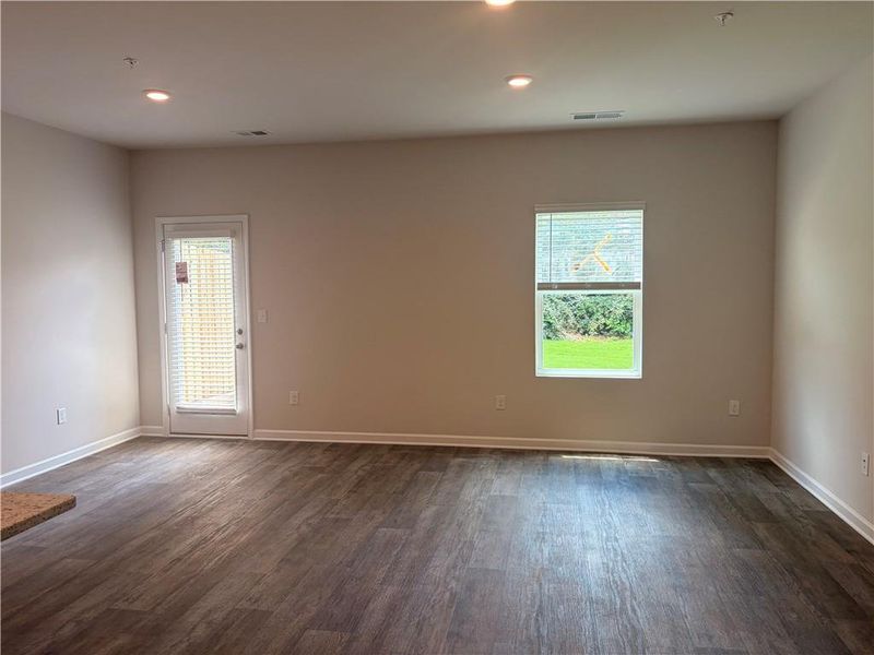 Spacious, unfurnished interior of a new home in Carolina, Palmetto (Image 15).