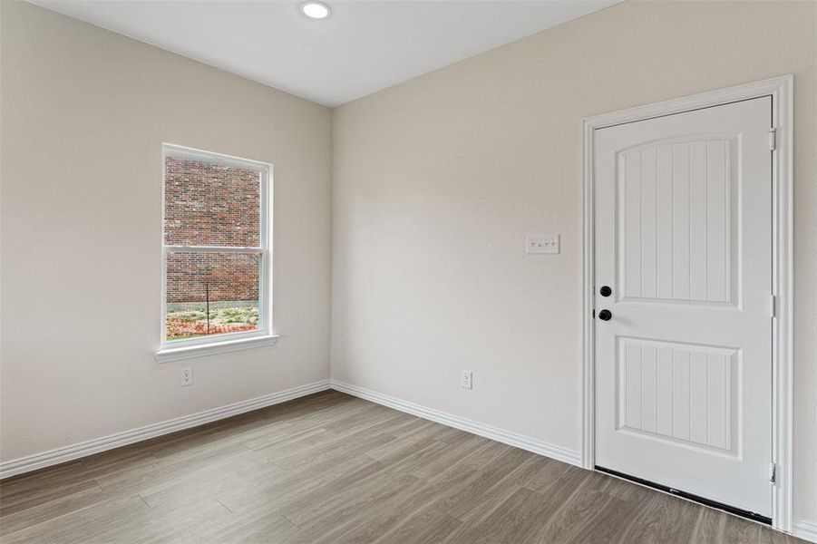 Spacious, unfurnished interior of a new home in , Waco (Image 28). Spacious, unfurnished interior of a new home in , Waco (Image 28).