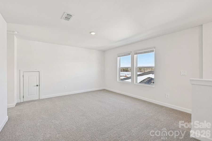 Spacious, unfurnished interior of a new home in Walnut Reserve, Conover (Image 23). Spacious, unfurnished interior of a new home in Walnut Reserve, Conover (Image 23).