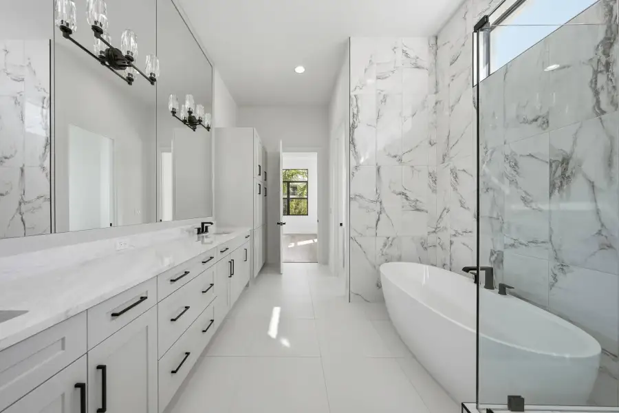 Owner's Bath