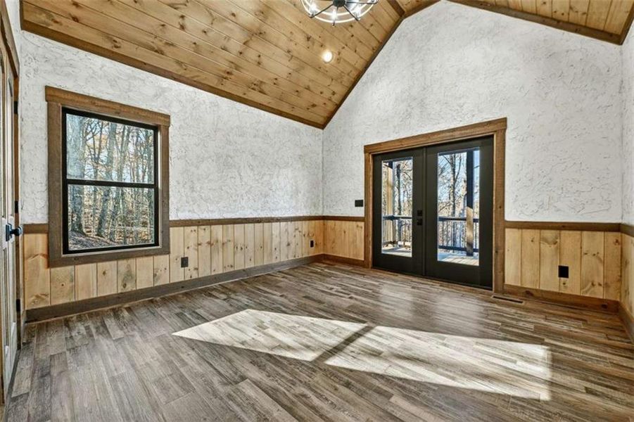 Spacious, unfurnished interior of a new home in , Ellijay (Image 20).