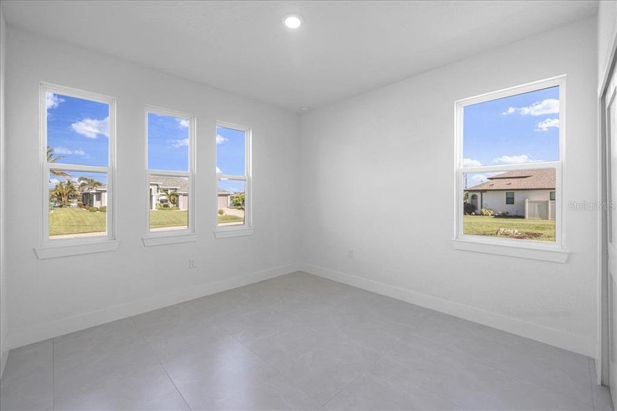 Spacious, unfurnished interior of a new home in , Port Charlotte (Image 23).