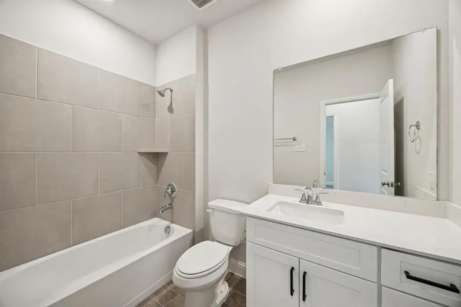 Furnished interior view inside a new home in Venetian, Weston (Image 7).