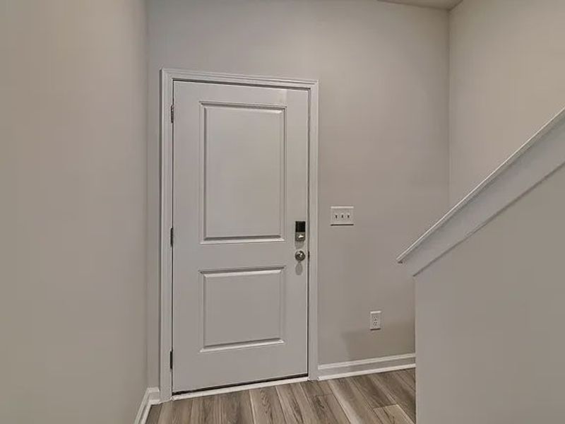 Spacious, unfurnished interior of a new home in Amber Hill, West Columbia (Image 12).