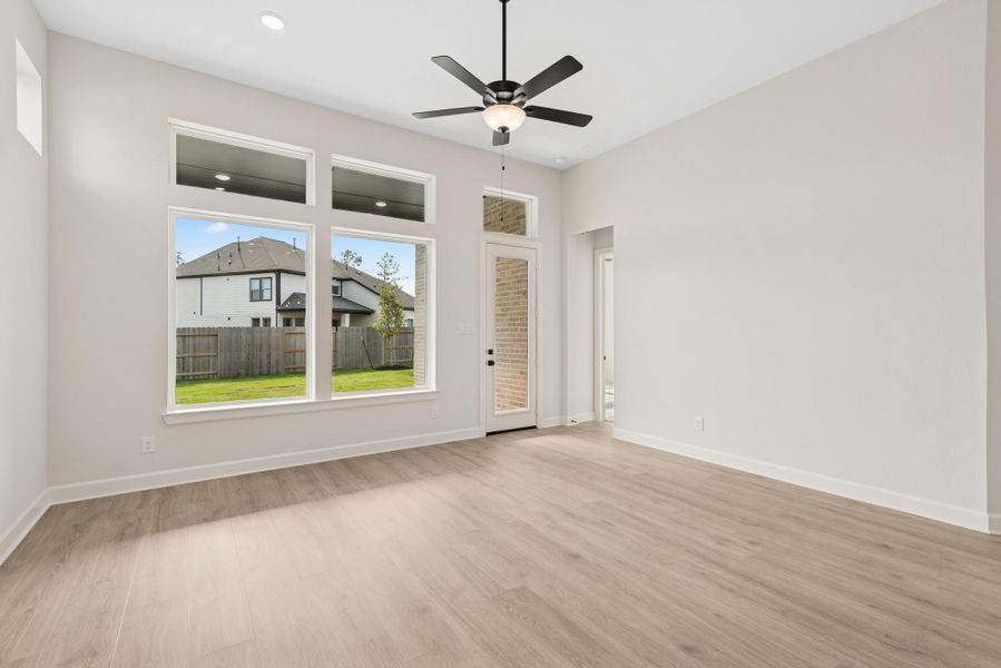 Spacious, unfurnished interior of a new home in ARTAVIA 45' Homesites, Conroe (Image 28).