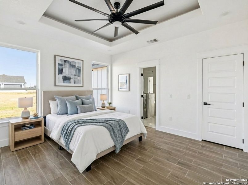 Furnished interior view inside a new home in , Floresville (Image 7).