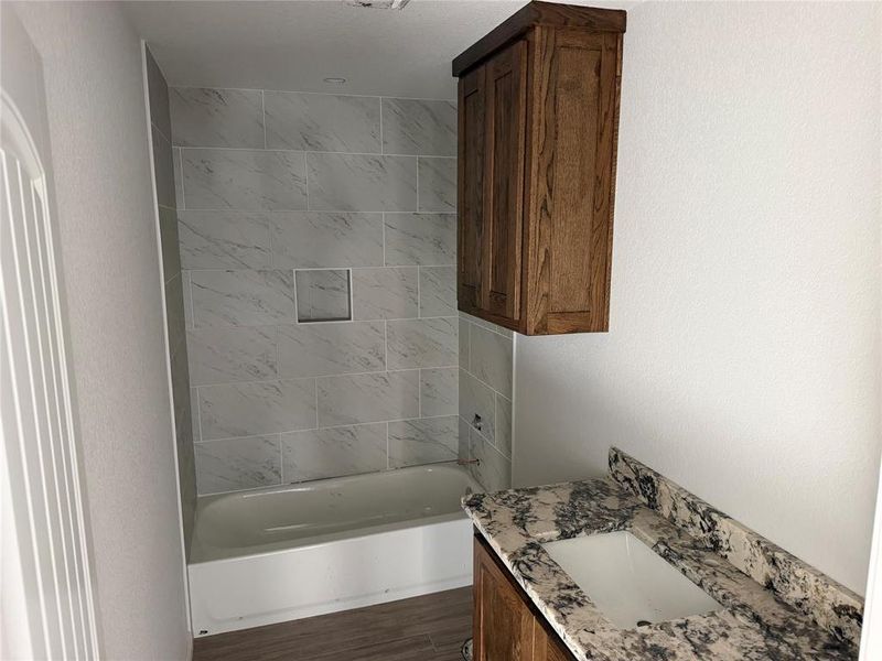 Image 6 of a home in .