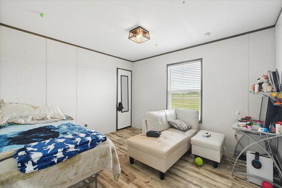 Furnished interior view inside a new home in , Cleburne (Image 16).