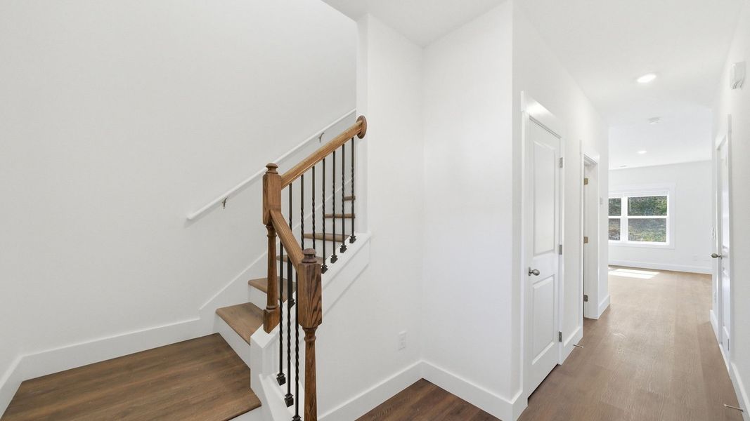 Spacious, unfurnished interior of a new home in The Arbor Townhomes, Kingsport (Image 20).