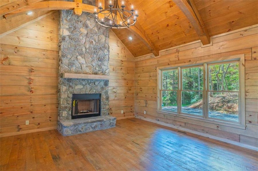 Spacious, unfurnished interior of a new home in , Cherry Log (Image 6).