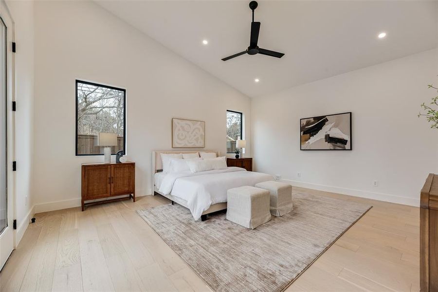 Furnished interior view inside a new home in , Dallas (Image 18).