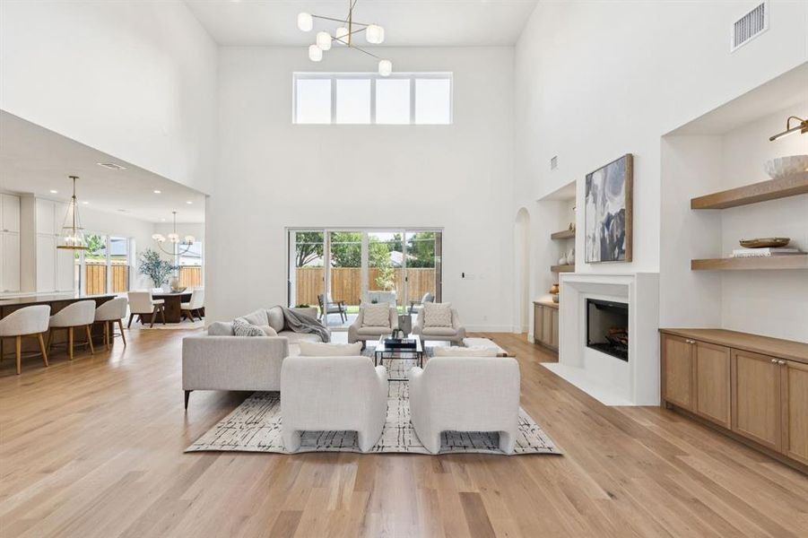 Furnished interior view inside a new home in , Dallas (Image 23).