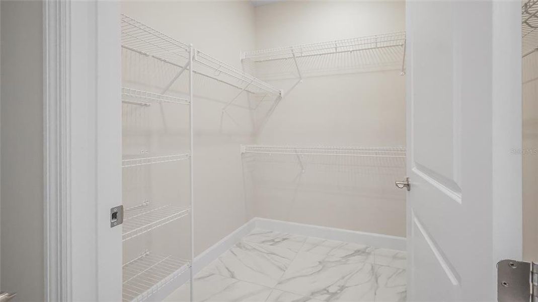 Spacious, unfurnished interior of a new home in Cresswind at Hammock Oaks, Lady Lake (Image 61).