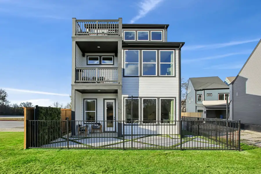 Representative exterior photo of a completed home built from the The Gavin by David Weekley Homes in Trails at Waterside - Garden Series, Fort Worth, TX (Image 1). Representative exterior photo of a completed home built from the The Gavin by David Weekley Homes in Trails at Waterside - Garden Series, Fort Worth, TX (Image 1).