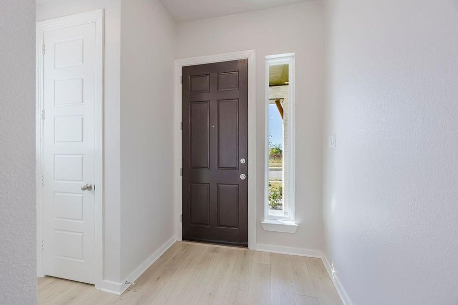 Spacious, unfurnished interior of a new home in Devonshire, Forney (Image 16).