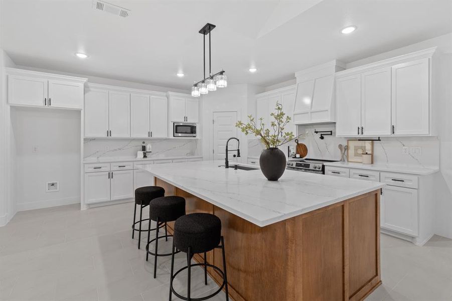 Furnished interior view inside a new home in , Fort Worth (Image 13).