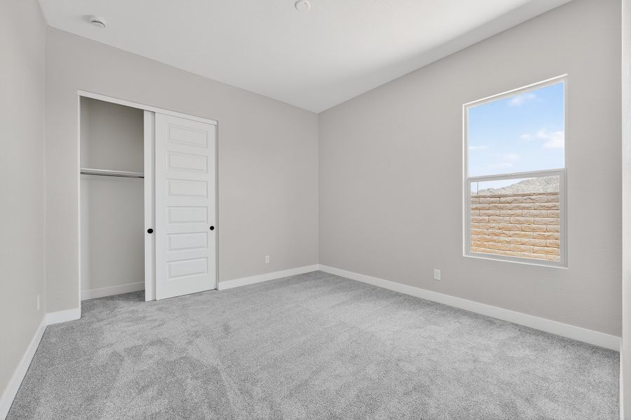 Spacious, unfurnished interior of a new home in Ladera Trails, Queen Creek (Image 22).