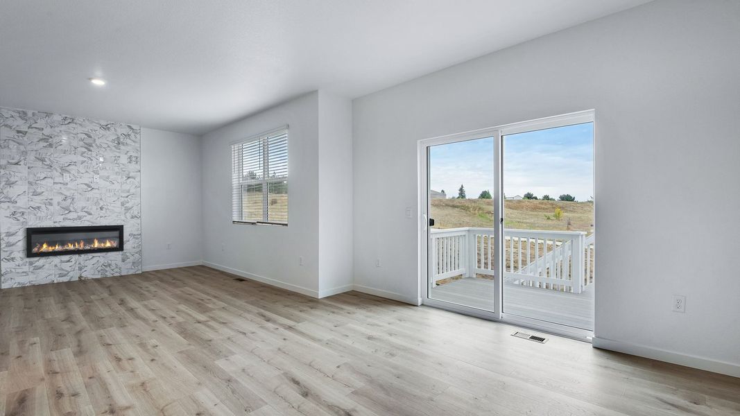 Spacious, unfurnished interior of a new home in Trails at Crowfoot, Parker (Image 17).
