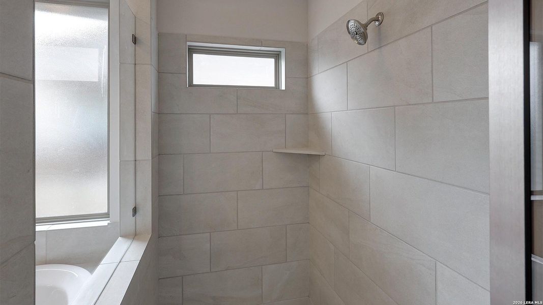 Close-up of interior finishes inside a home in Arcadia Ridge, San Antonio (Image 17).