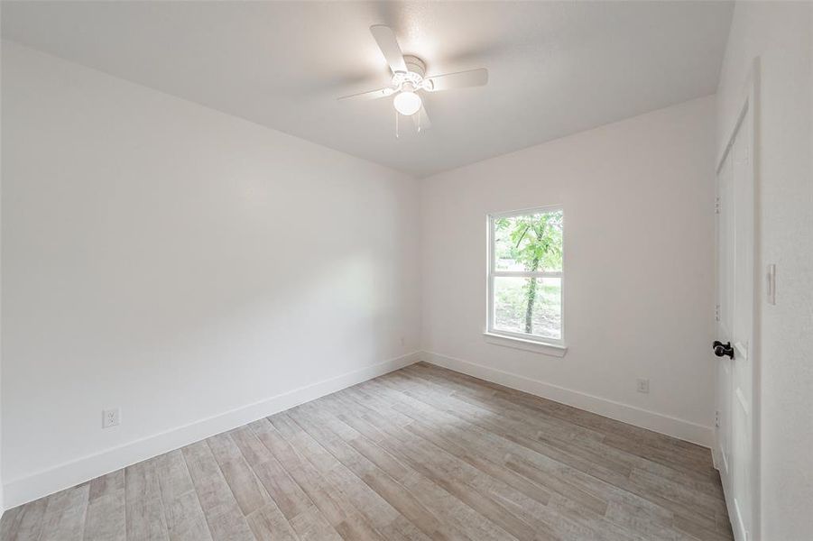 Spacious, unfurnished interior of a new home in , Dallas (Image 29).