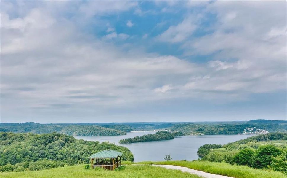 Natural landscape and outdoor views near in Talking Rock (Image 67). Natural landscape and outdoor views near in Talking Rock (Image 67).