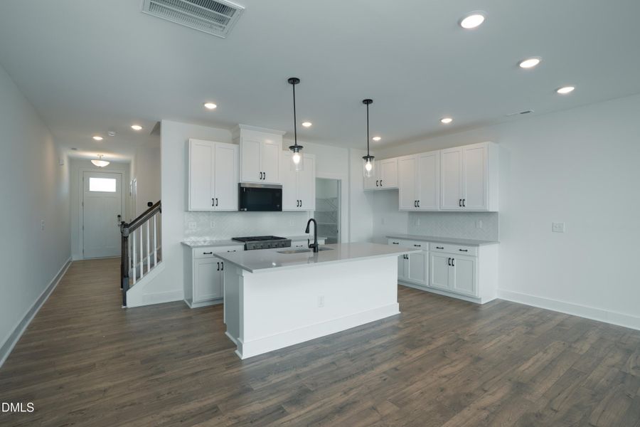 Powell Aurora Lot 211 by RHP-8