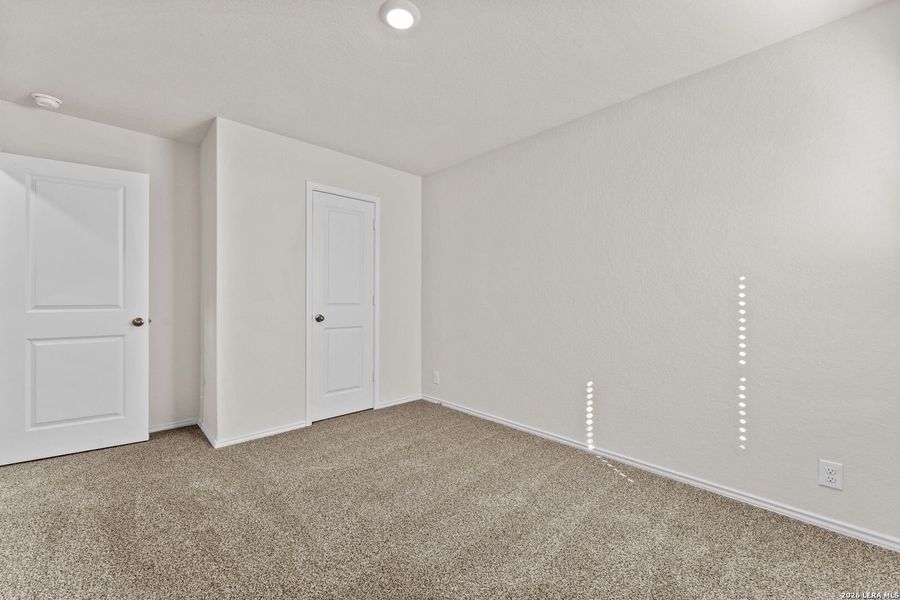 Spacious, unfurnished interior of a new home in Applewood, San Antonio (Image 23).