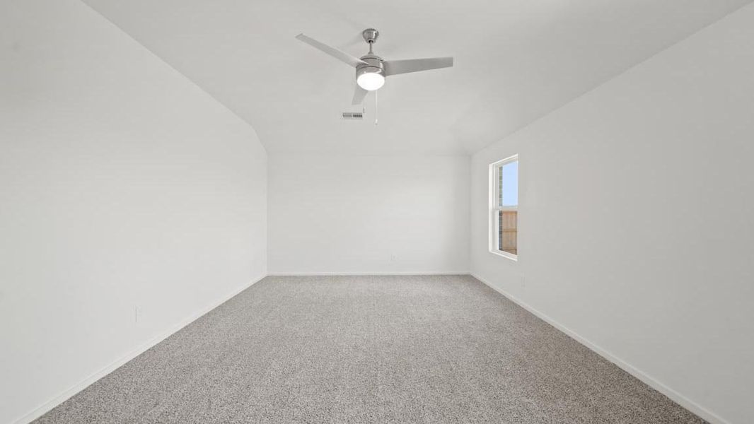 Spacious, unfurnished interior of a new home in Sunterra Lakes, Brookshire (Image 21).