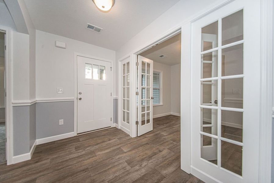 Representative unfurnished interior of a home built from the Arcadimont by Enchanted Homes in Lonesome Dove, San Antonio (Image 13).
