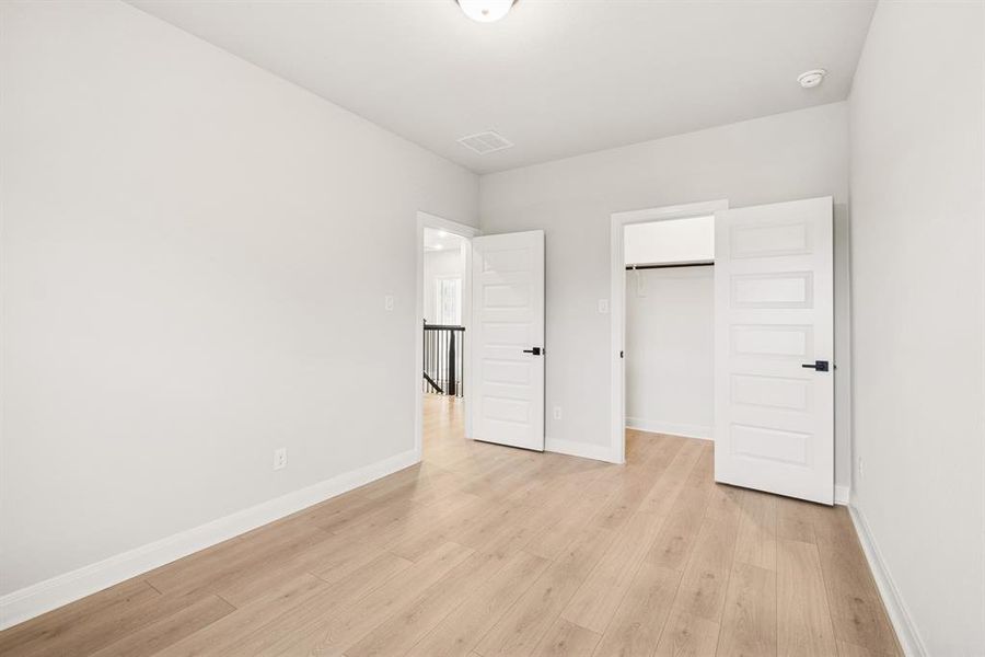 Spacious, unfurnished interior of a new home in Greenville Heights, Dallas (Image 18).
