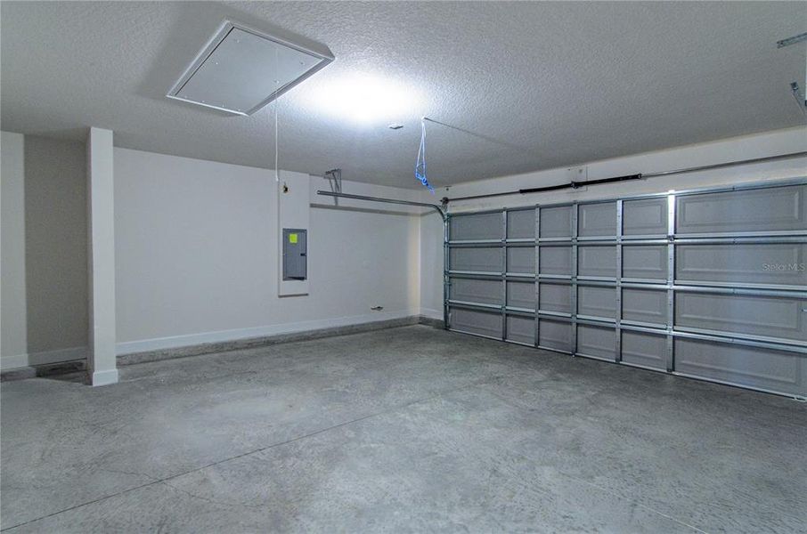 Spacious, unfurnished interior of a new home in , Palm Coast (Image 19).