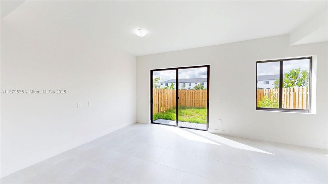 Spacious, unfurnished interior of a new home in , Homestead (Image 14).