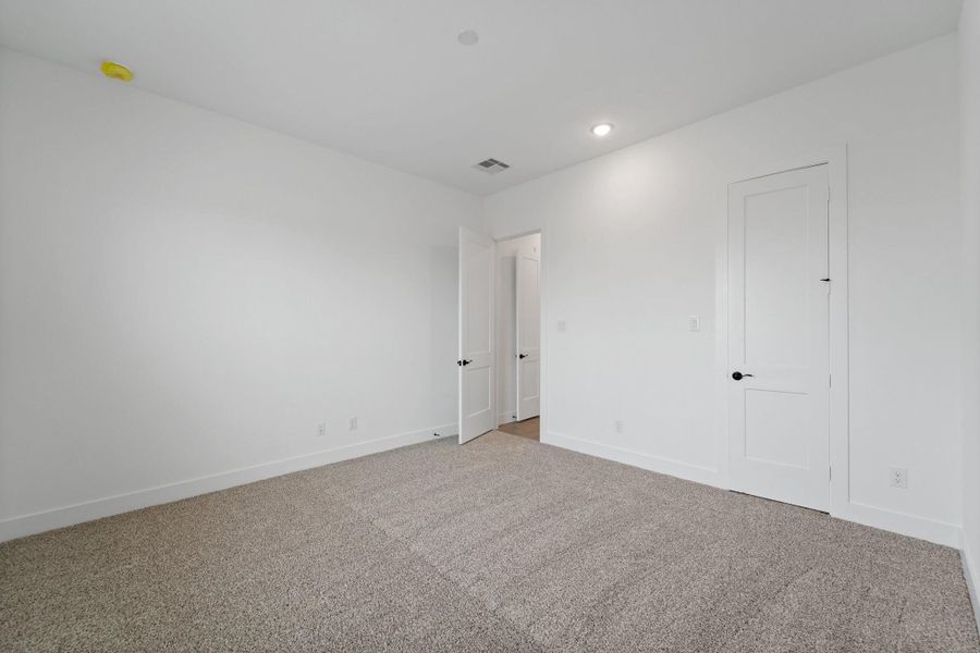 Spacious, unfurnished interior of a new home in Brookewater, Rosenberg (Image 23). Spacious, unfurnished interior of a new home in Brookewater, Rosenberg (Image 23).